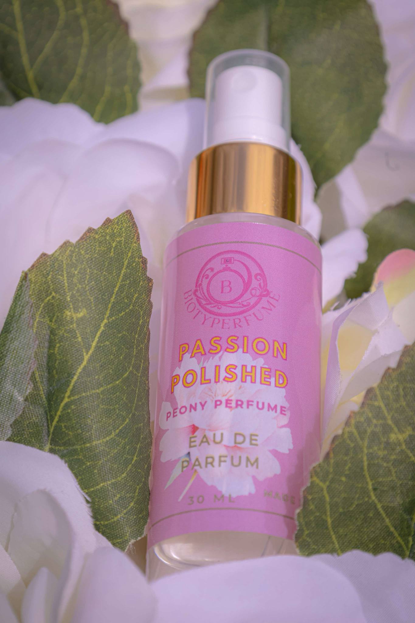 Passion Polished Perfume
Refreshing Floral Peony and Berry scent/ Long Lasting (30ml)