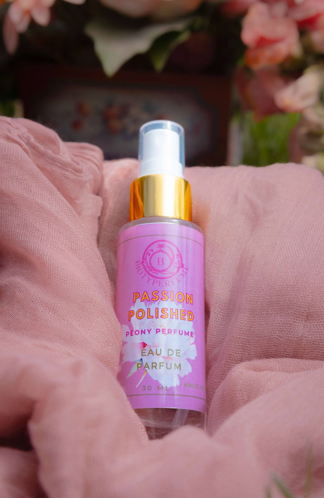 Passion Polished Perfume
Refreshing Floral Peony and Berry scent/ Long Lasting (30ml)